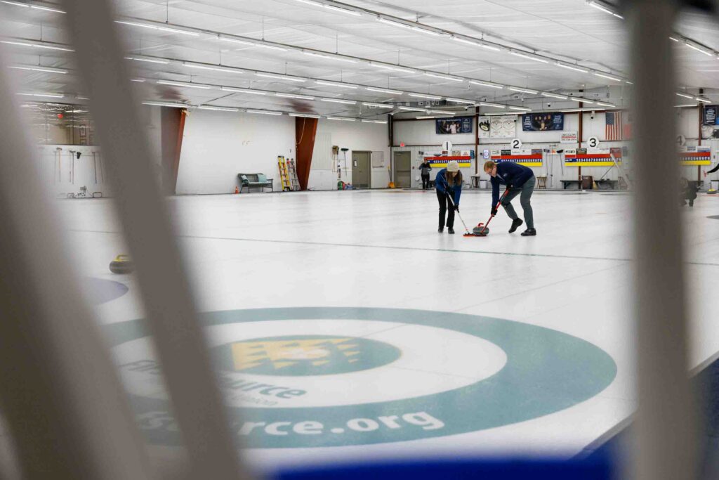 IW_ESWGCurling_15